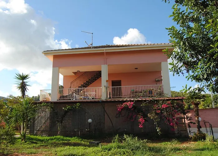 ベッド・アンド・ブレックファスト Arenosu25 3*